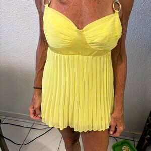 Class Roberto Cavalli Yellow Gold Beaded strap long pleated top